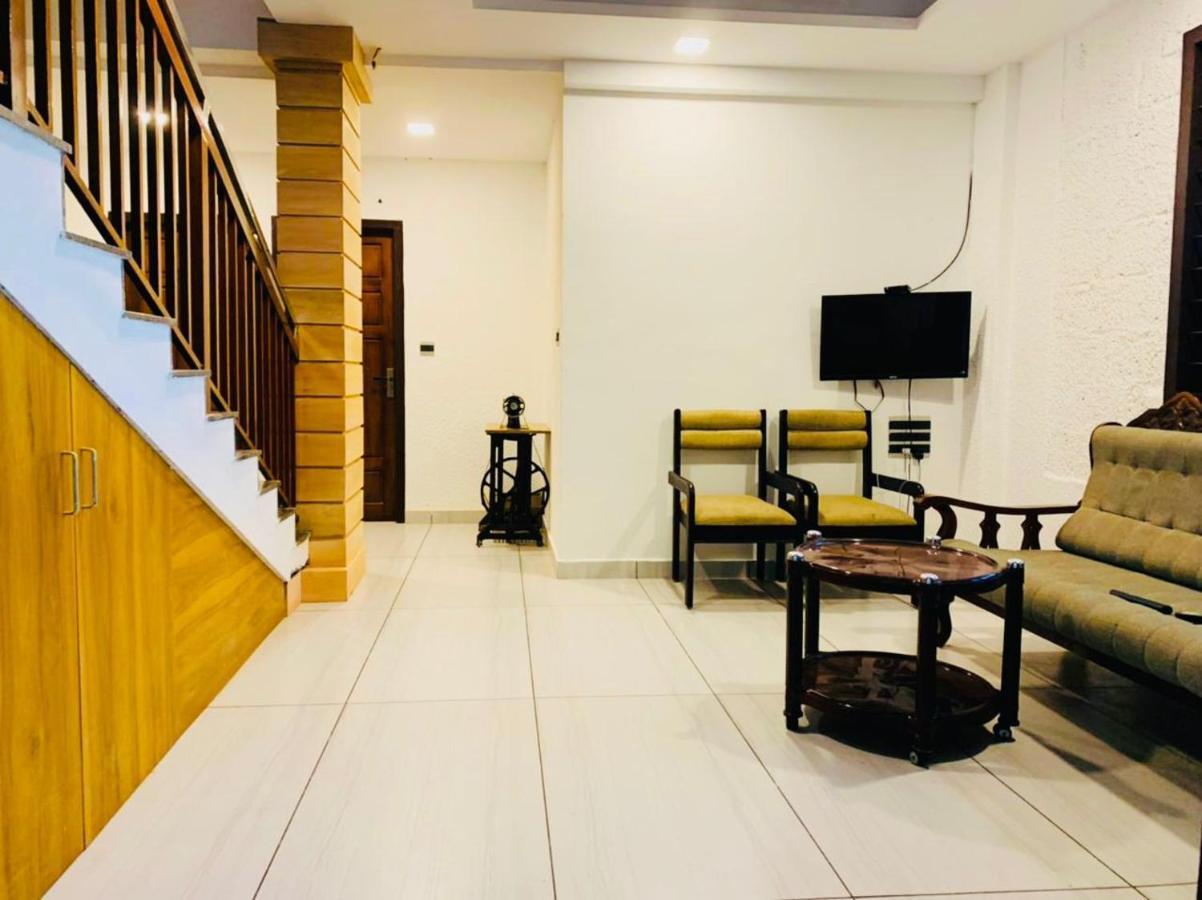 Five Bedroom Villa Мунар Екстериор снимка